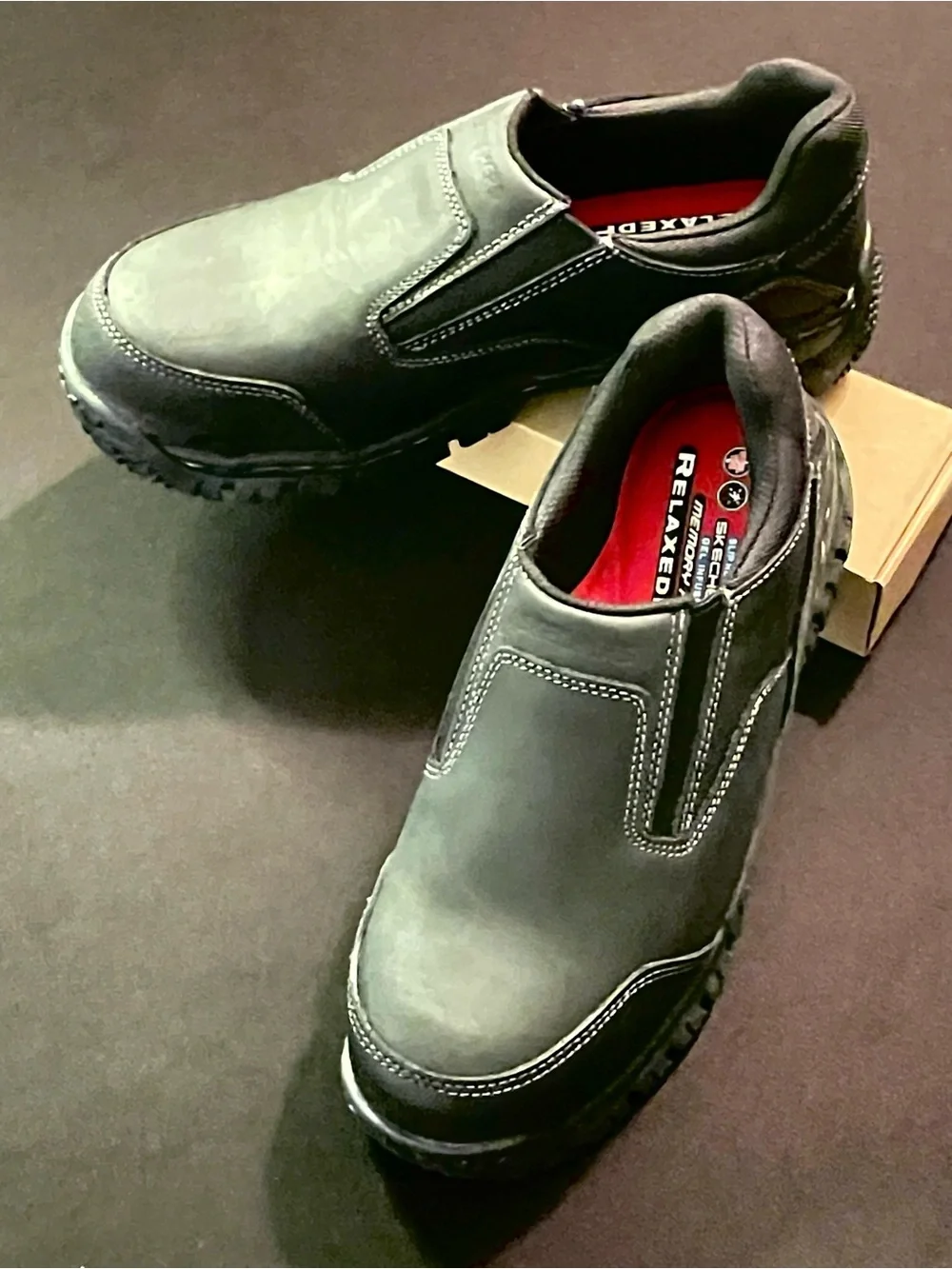 Skechers Men's Steel Toed Black Slip-On Work Loafers 10.5M
